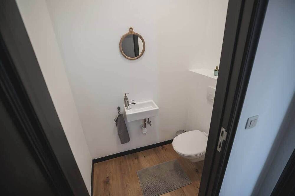 Ganze Wohnung, Spacious 6-Guest Antwerp Duplex + Free parking in Antwerpen, Antwerpen und Umgebung