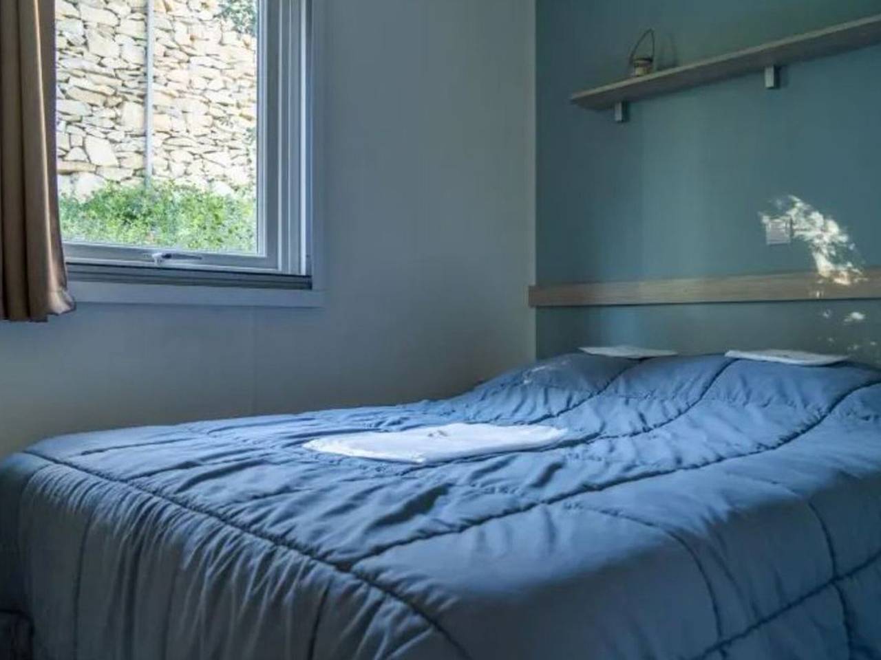 Mobil Home 3 Chambres - Terrasse Privée in Calvisson, Région de Nîmes