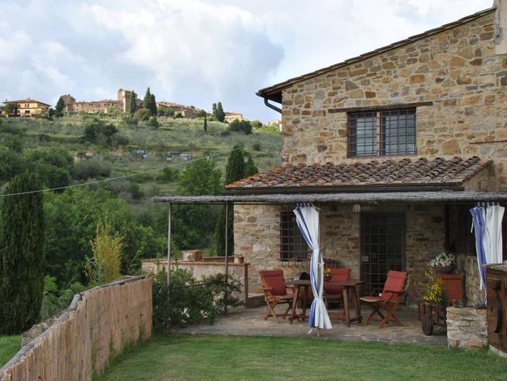 Casa rural para 3 personas, con jardín y piscina en Siena