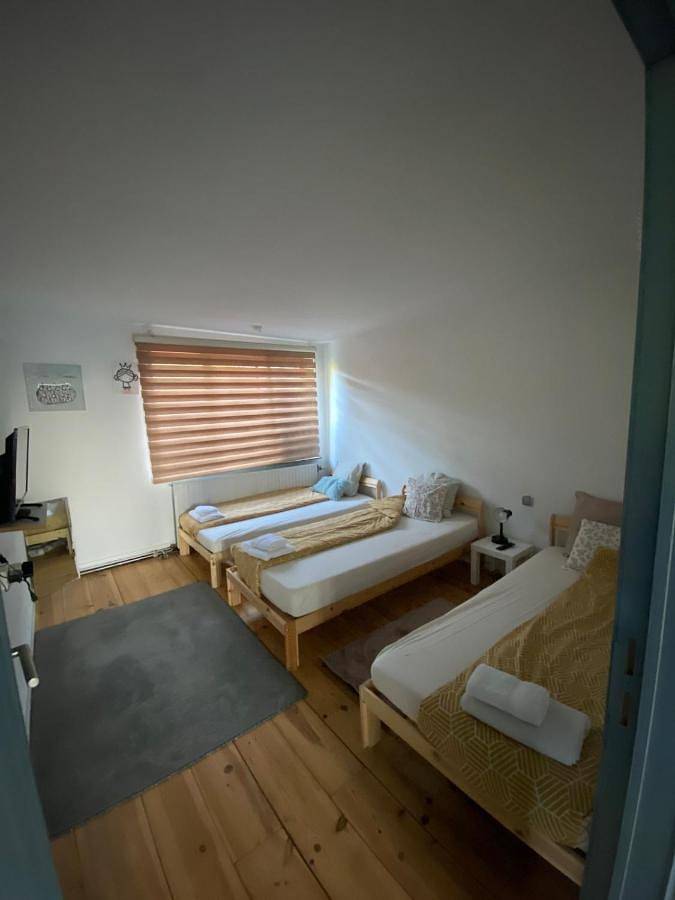 Location de vacances pour 10 personnes, avec vue et jardin à Gerpinnes - 4