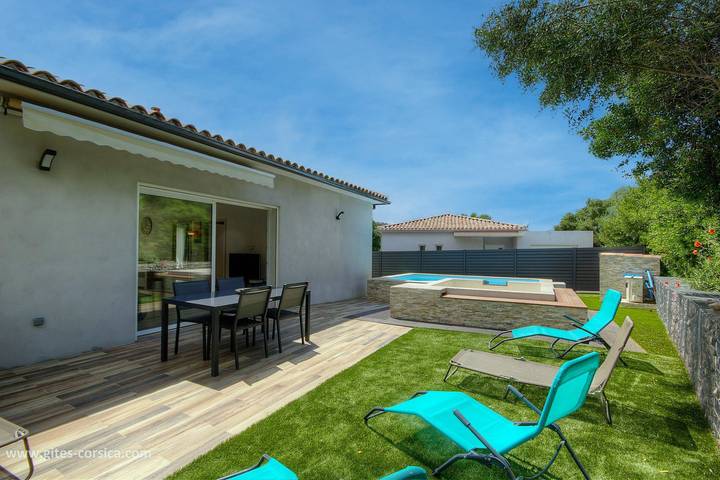 Gîte pour 4 personnes, avec Terrasse et Jardin ainsi que Piscine et Vue à Oletta - 3