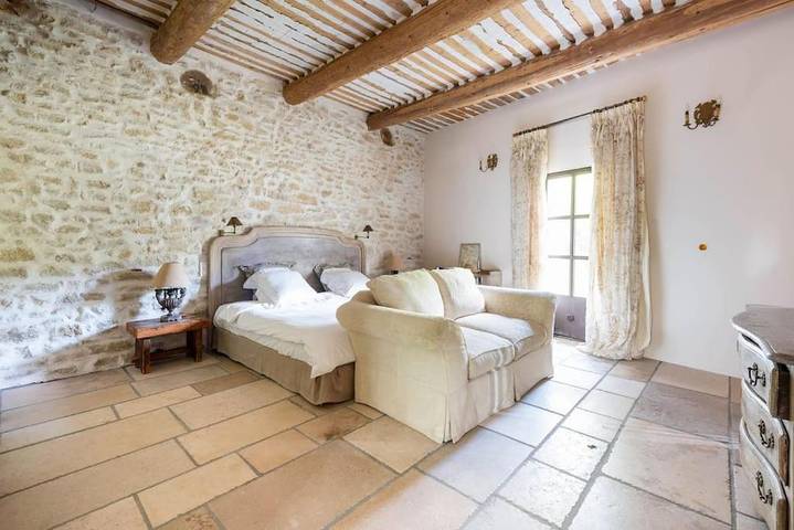 Villa pour 20 personnes, avec Terrasse et Jardin ainsi que Piscine et Sauna à L'Isle-sur-la-Sorgue - 2
