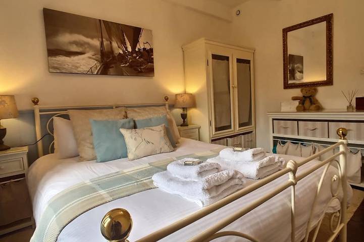 Location de vacances pour 6 personnes, avec jardin à Sizun - 3