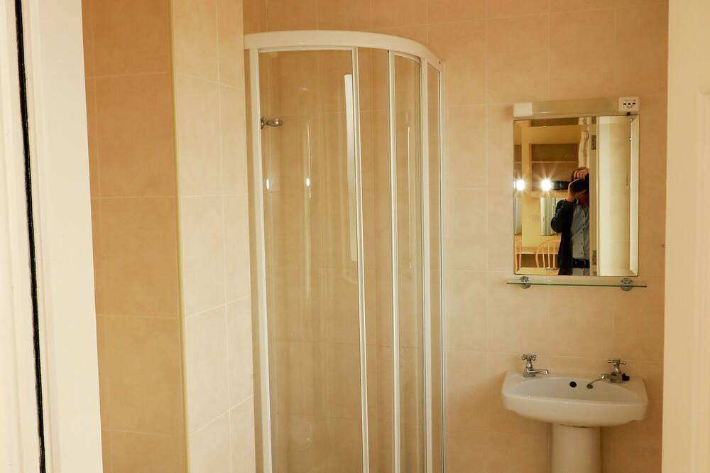 Town House situated in the seaside village Salthill.\n in Salthill, Galway