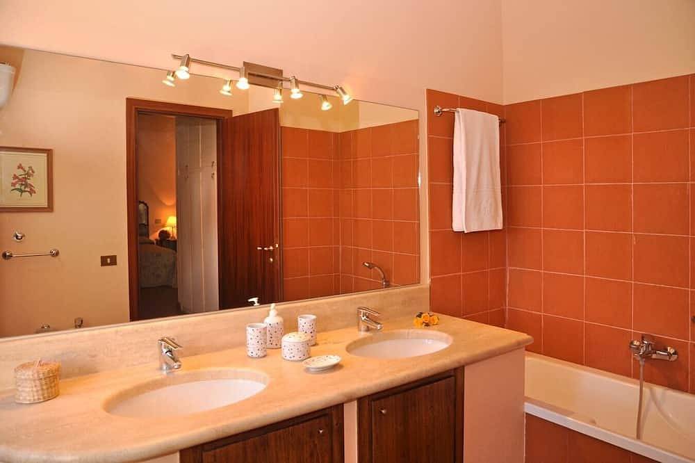 Villa Ulivo - beautiful villa with private pool in Magliano Sabina, Rieti Provinz