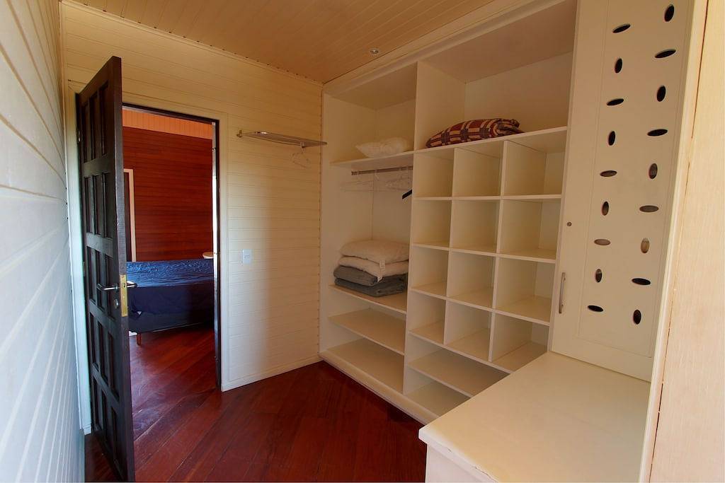 Ferienwohnungen Bombinhas mit 7 Suiten, Pool, Wlan, Pool und Grill in Bombinhas, Litoral Catarinense