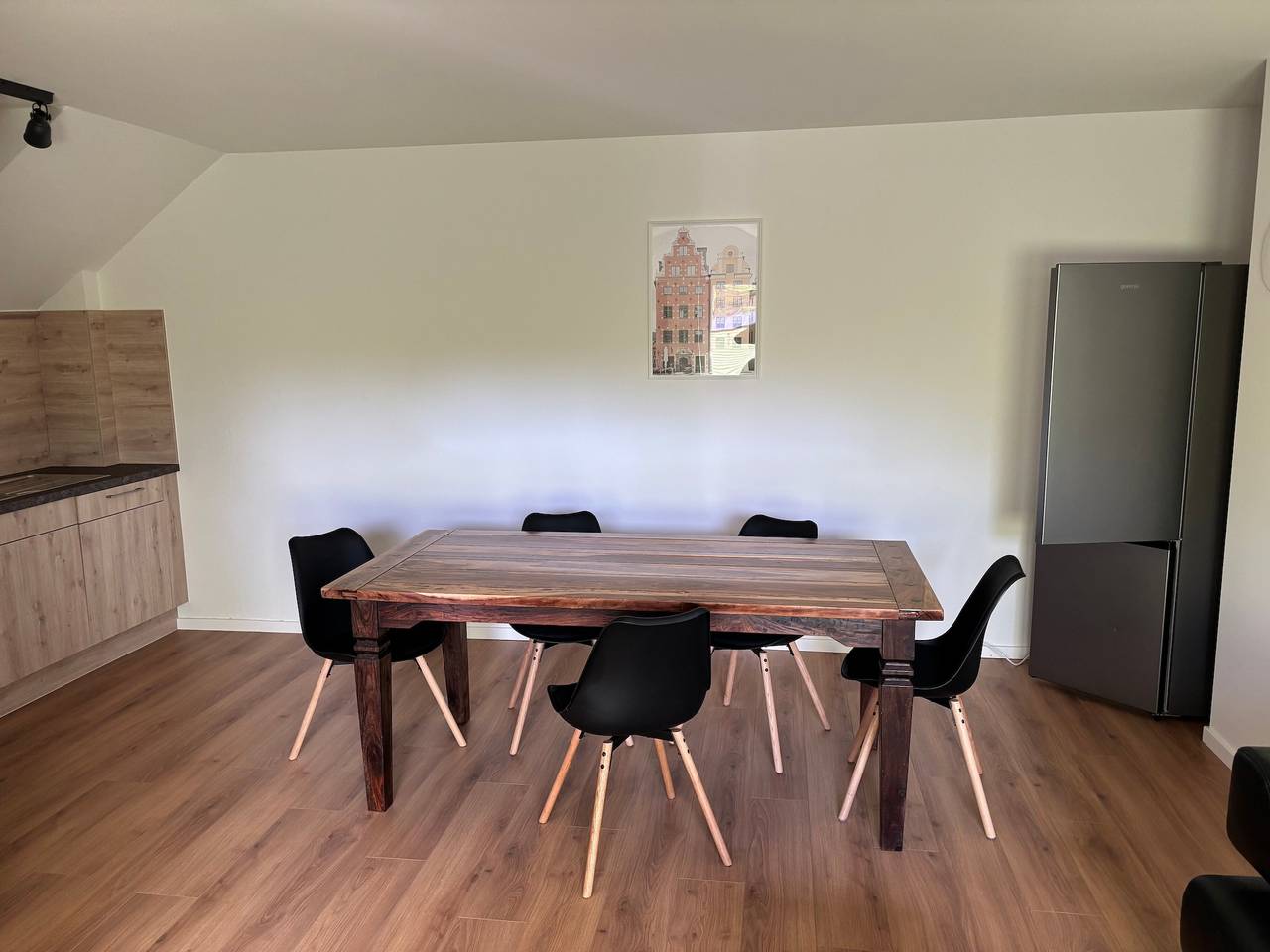 Ganze Wohnung, Apartment „Hochwertige Monteurunterkunft“ mit privater Terrasse und Wlan in Zarrentin am Schaalsee, Ludwigslust-Parchim