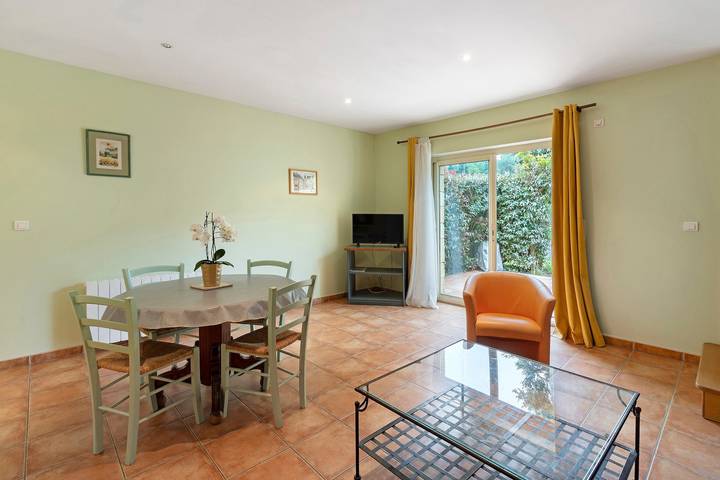 Location de vacances pour 4 personnes, avec bassin pour enfant et jardin à Sarlat-la-Canéda - 3