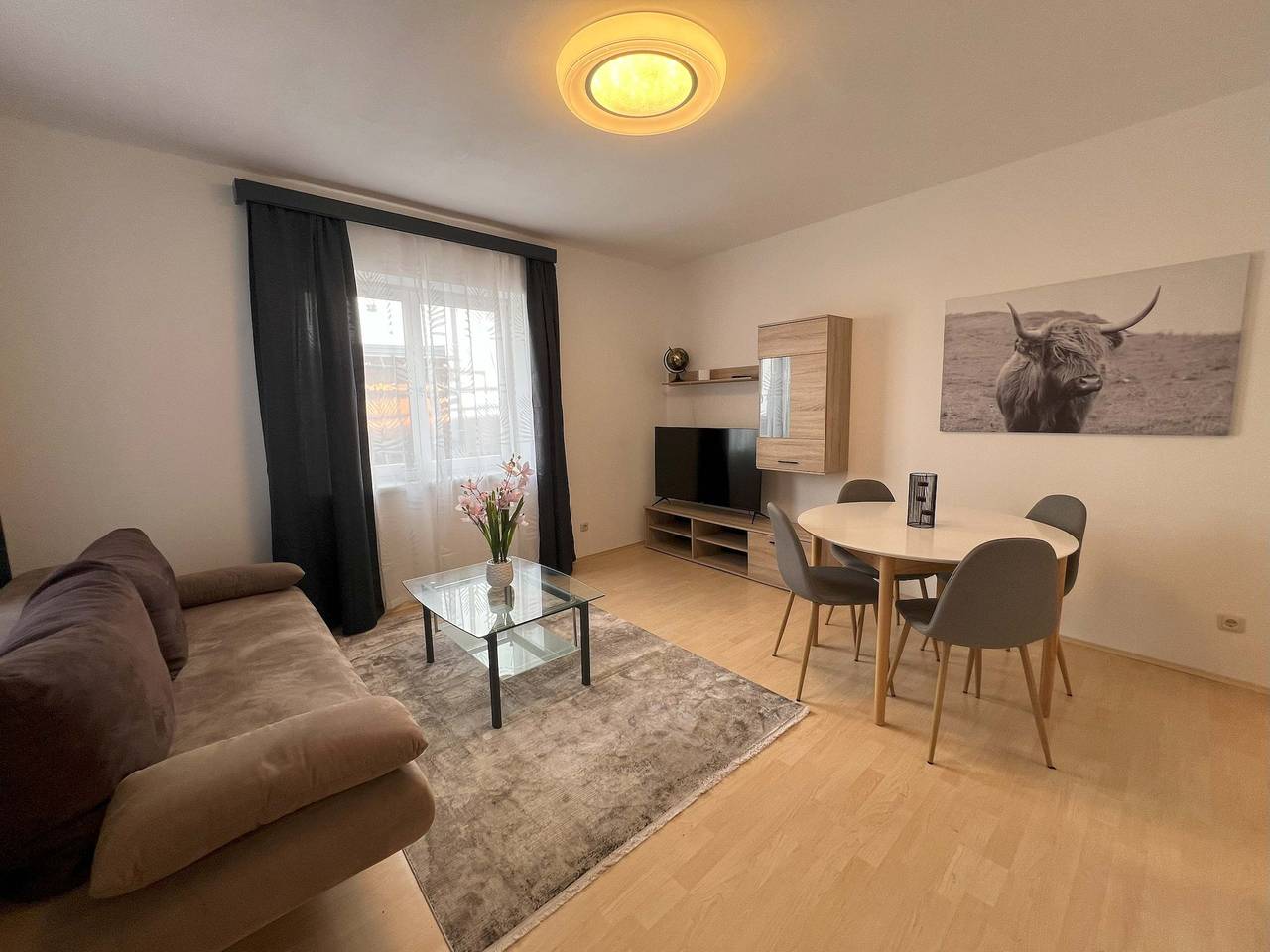 Ganze Wohnung, Ferienwohnung für 4 Personen mit Garten in Grundlsee, Totes Gebirge