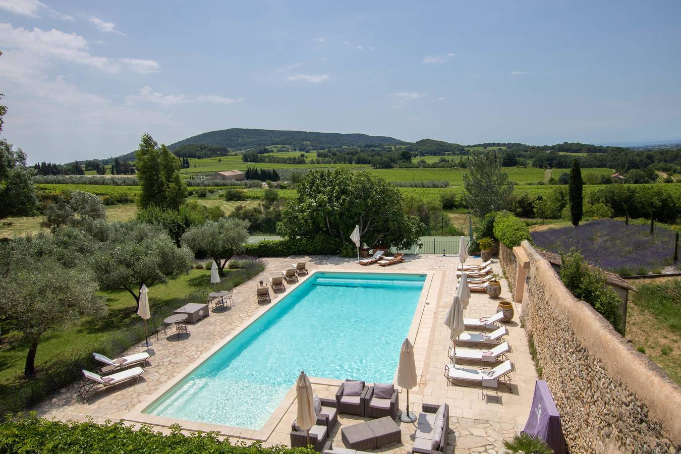 Schloss für 16 Personen mit Pool in Villedieu, Vaucluse