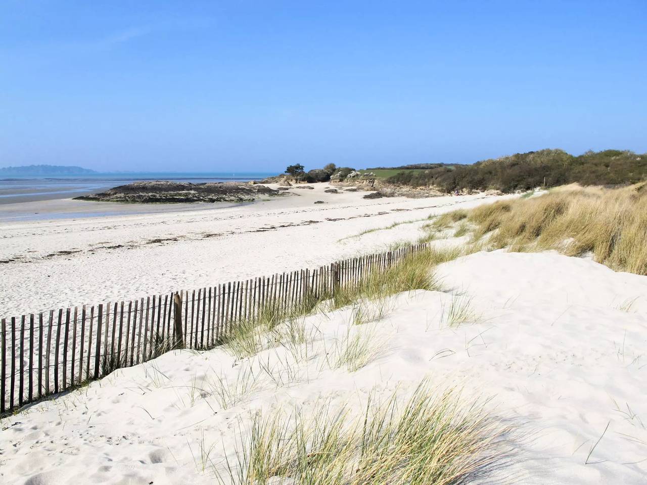 Entire apartment, 3 Pièces 4 Personnes in Lancieux, Dinan region