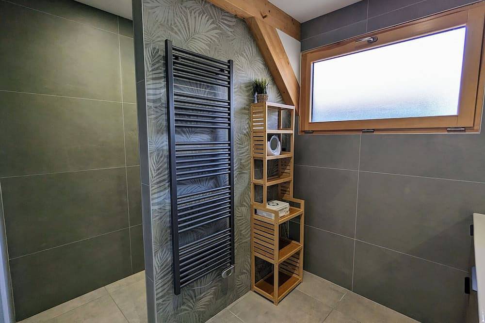 Chalet cosy avec sauna et spa dans le Massif des Vosges in Dommartin-lès-Remiremont, Région d'Épinal