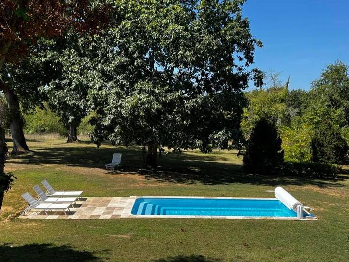 Location de vacances pour 6 personnes, avec vue ainsi que jardin et piscine, adapté aux familles à Panjas - 3