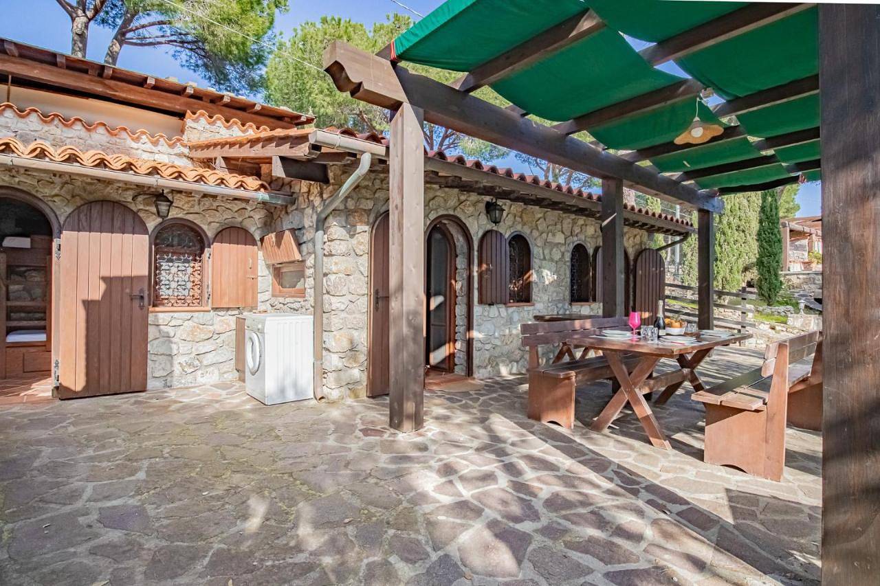 Residenza Capo Perla in Spiagga di Naregno (Naregno), Capoliveri