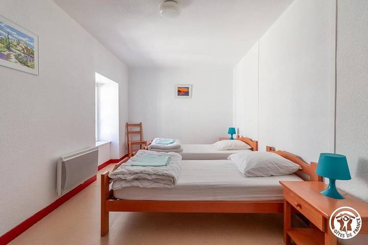 Location de vacances pour 6 personnes, avec jardin à Viverols - 2