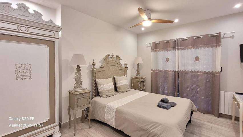 Chambre d’hôte pour 2 personnes, avec Terrasse et Jardin ainsi que Piscine et Vue à Saintes - 3