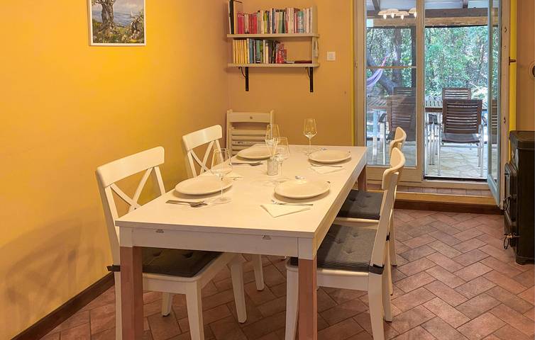 Ferienwohnung für 4 Personen, mit Terrasse und Garten auf Lošinj - 2