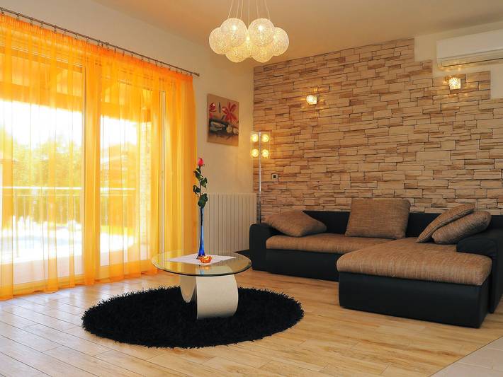 Ferienhaus für 10 Personen, mit Terrasse und Garten sowie Pool in Labin - 4