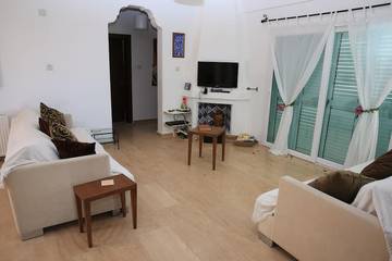 Villa for 10 People in Northern Cyprus, Cyprus, Photo 1