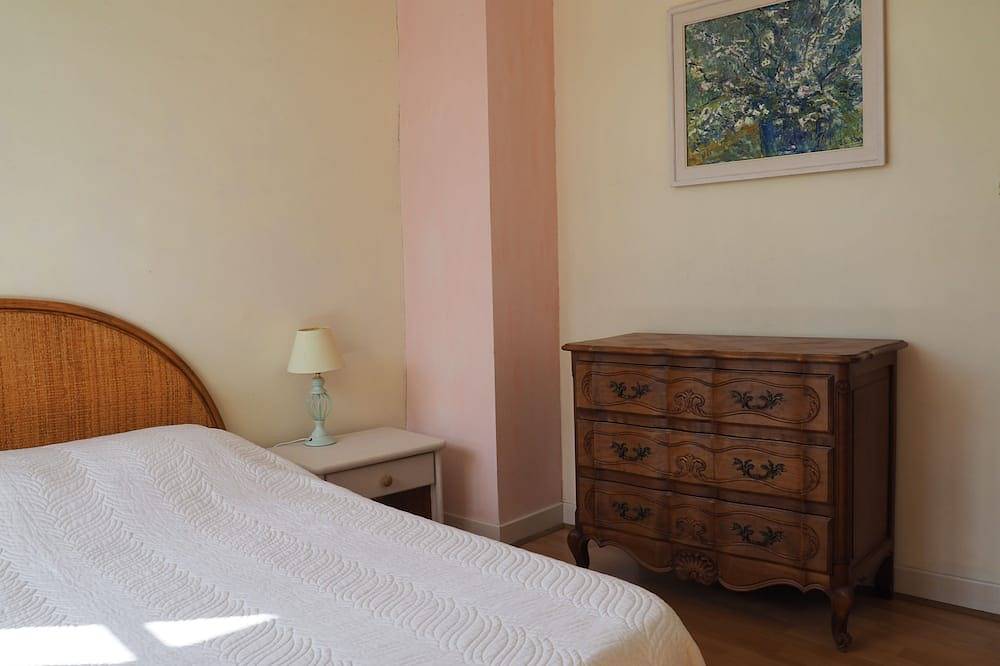 Appartement entier, Appartement T3 centre  historique, en bordure de rivière. in Aurillac, Région d'Aurillac