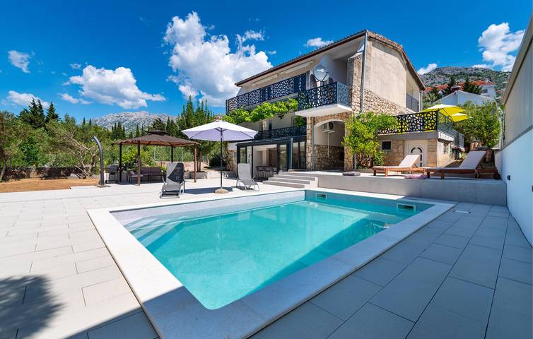 Casa de vacaciones para 8 personas, con terraza y piscina - 1