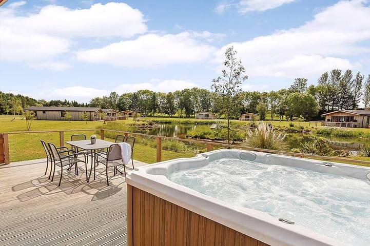 Chalet for 6 people, with hot tub in Yorkshire