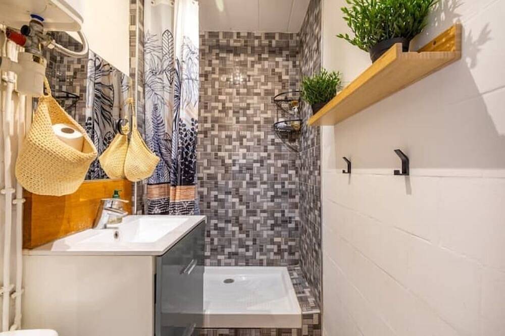 Gaia House, Urban Oasis, Rer A, Paris in 20min in Saint-Maur-des-Fossés, Val-de-Marne