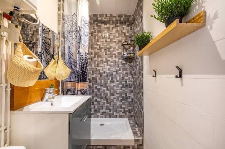 Gaia House, Urban Oasis, Rer A, Paris in 20min in Saint-Maur-des-Fossés, Val-de-Marne