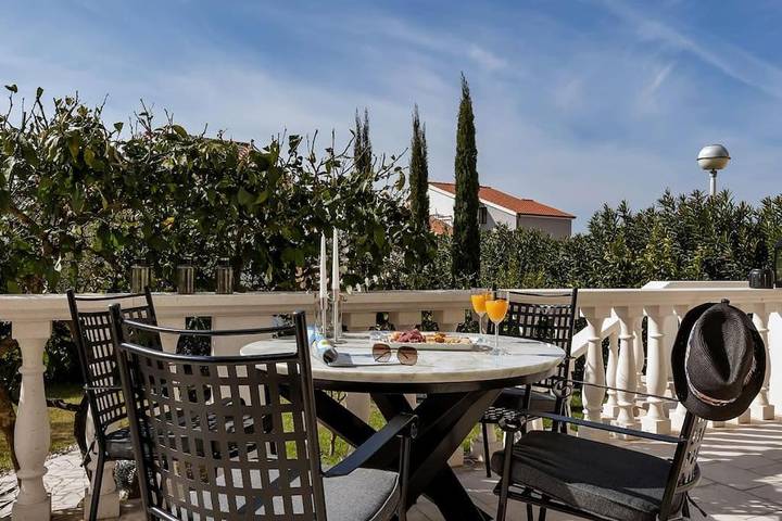Villa pour 6 personnes à Promajna - 3