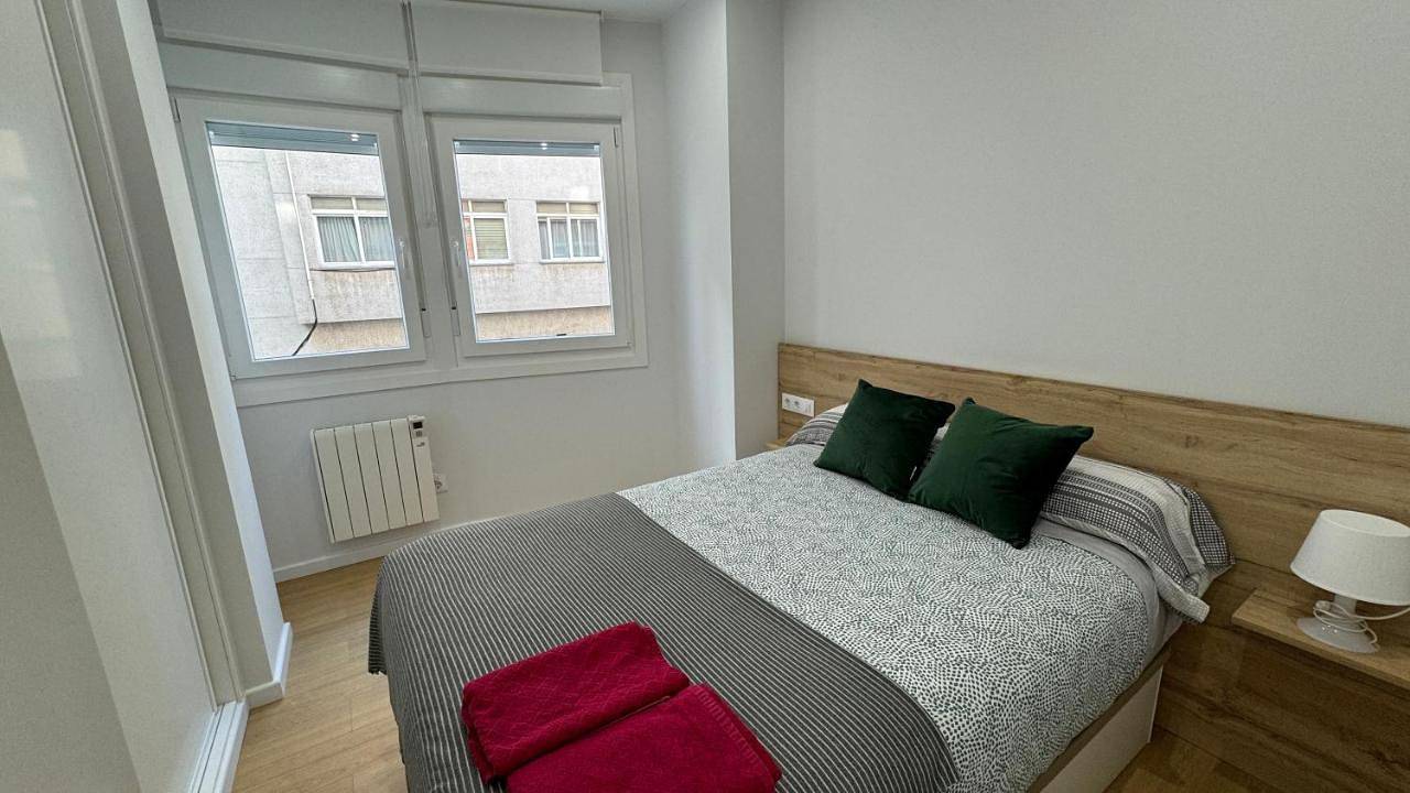 Apartamento entero, Comodidad cerca de la playa.. a un paso de todo! in La Coruña, Costa de Galicia