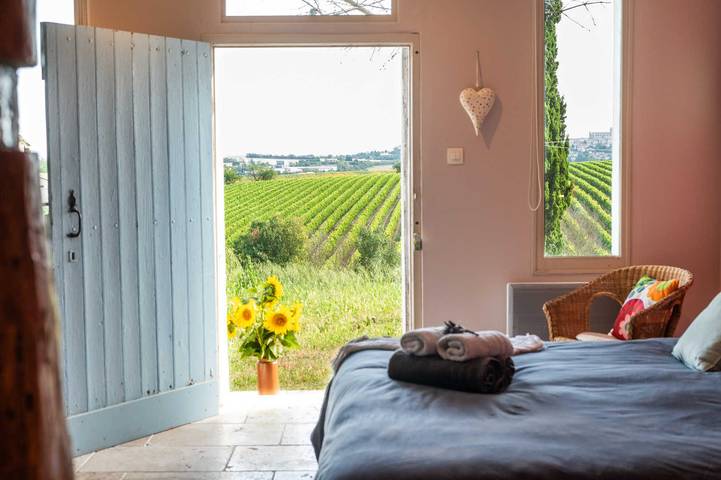 Gîte pour 4 personnes, avec terrasse et piscine à Montréal (Lanquedoc-Roussillon) - 2