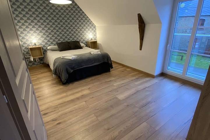 Location de vacances pour 8 personnes, avec terrasse et jardin à Saint-Pierre-de-Plesguen - 3