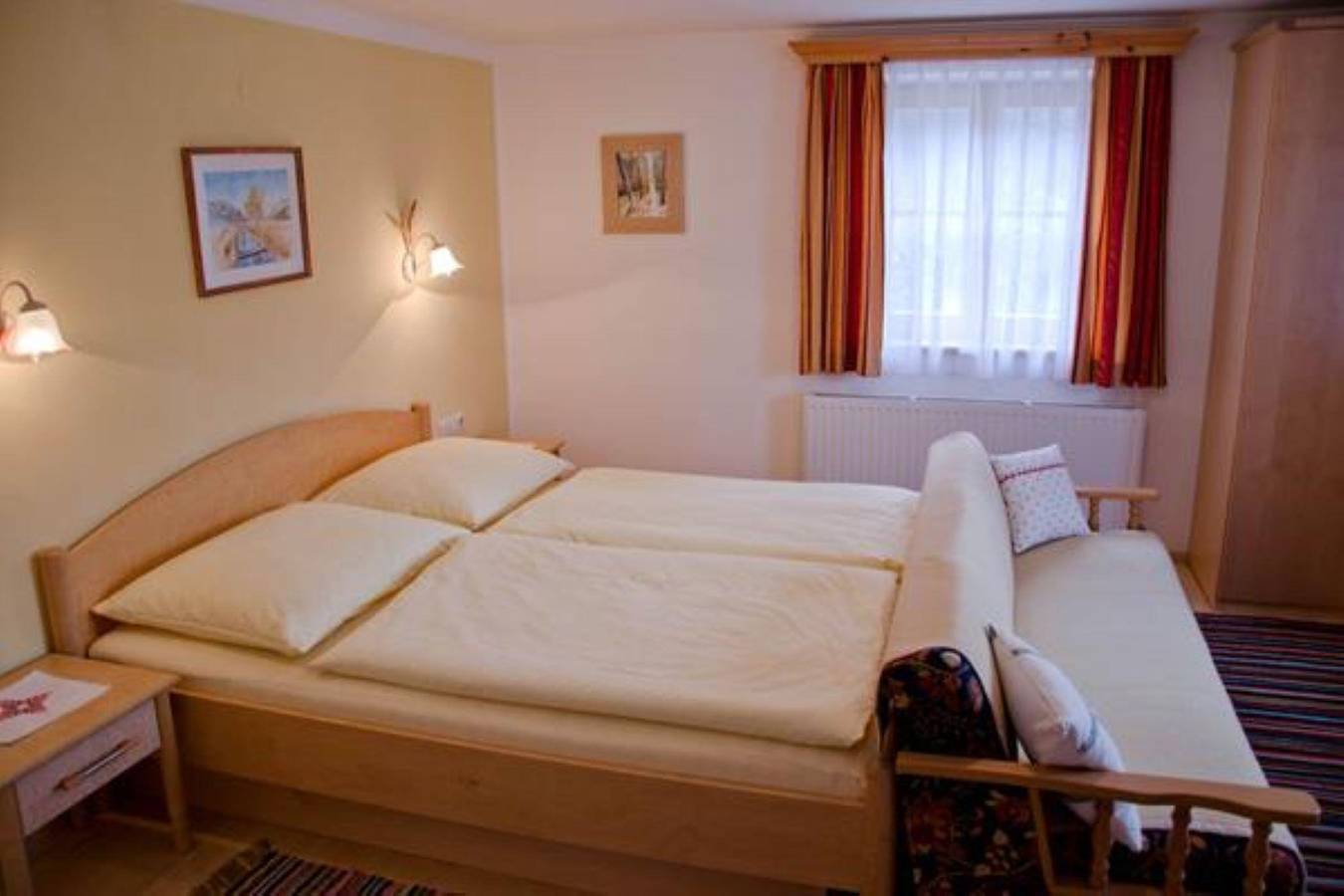 Doppelzimmer mit Dusche, Wc Kurzaufenthalt in Loferer und Leoganger Steinberge, Leogang