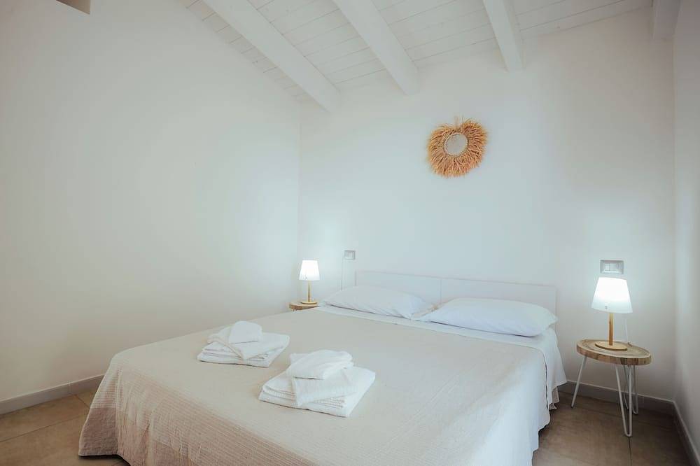 Entire apartment, Stunning Panoramic Attic, Pool and View over the Is Arenas Biancas Dunes in Porto Pino, Carbonia-Iglesias Province