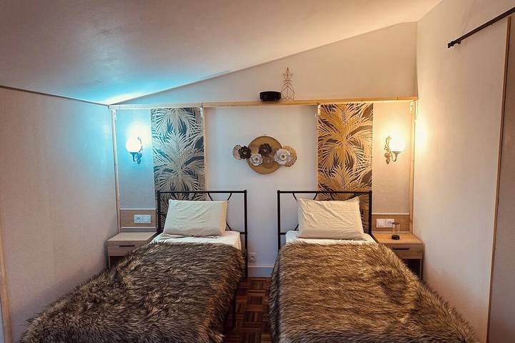 2-bedrooms entire villa with jacuzzi and garden in charming Provence in Sénas, Arles und Umgebung