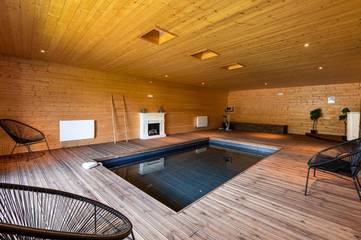 Maison de campagne pour 9 personnes, avec piscine ainsi que vue et jardin dans Fontpédrouse