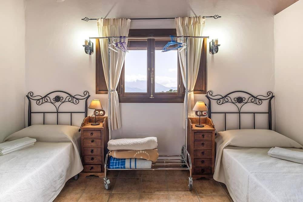 Beautiful home in Algatocin in Algatocín, Province de Málaga