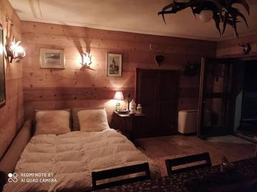 Gîte pour 2 personnes, avec terrasse et vue, animaux acceptés à Paesana