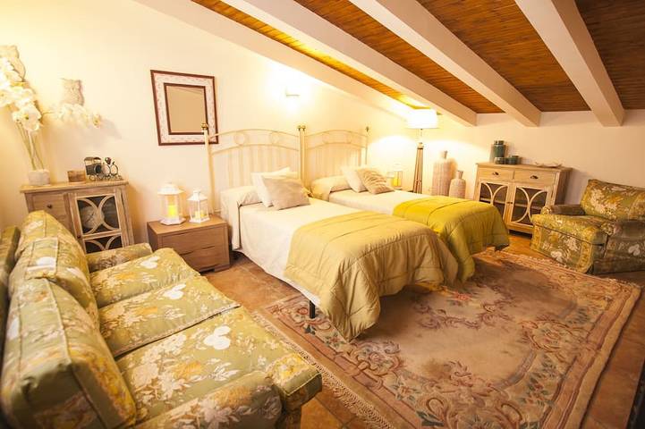 Exclusivo Chalet con Espectaculares Vista y Gran Intimidad in El Gastor, Pueblos Blancos