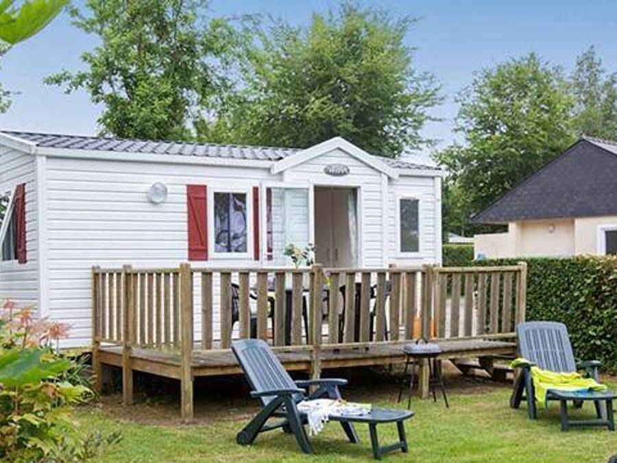 Camping Marvilla Parks La Pommeraie de l'Océan - Bungalow 4 personen - Mobilheim | Classic | 2 Zi. | 4 Pers. | Nicht überdachte Hochterrasse in Trégunc, Côte de Cornouaille