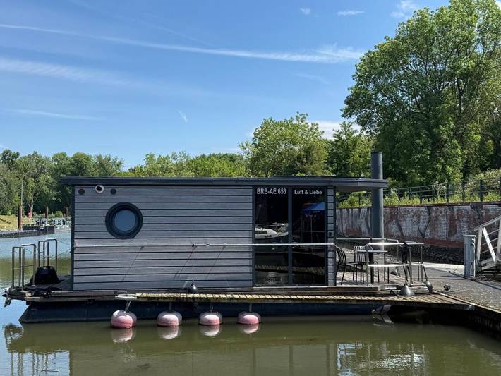 Boot für 4 Personen, mit Terrasse und Ausblick in Sachsen-Anhalt - 4