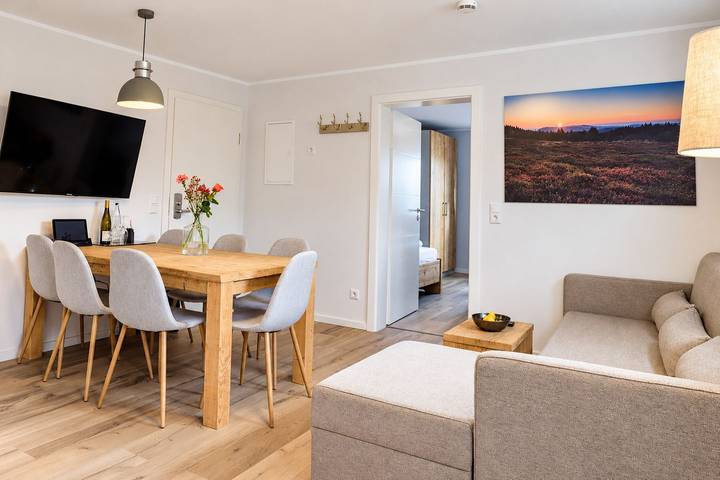 Ferienwohnung für 5 Personen, mit Ausblick in Neuastenberg - 2