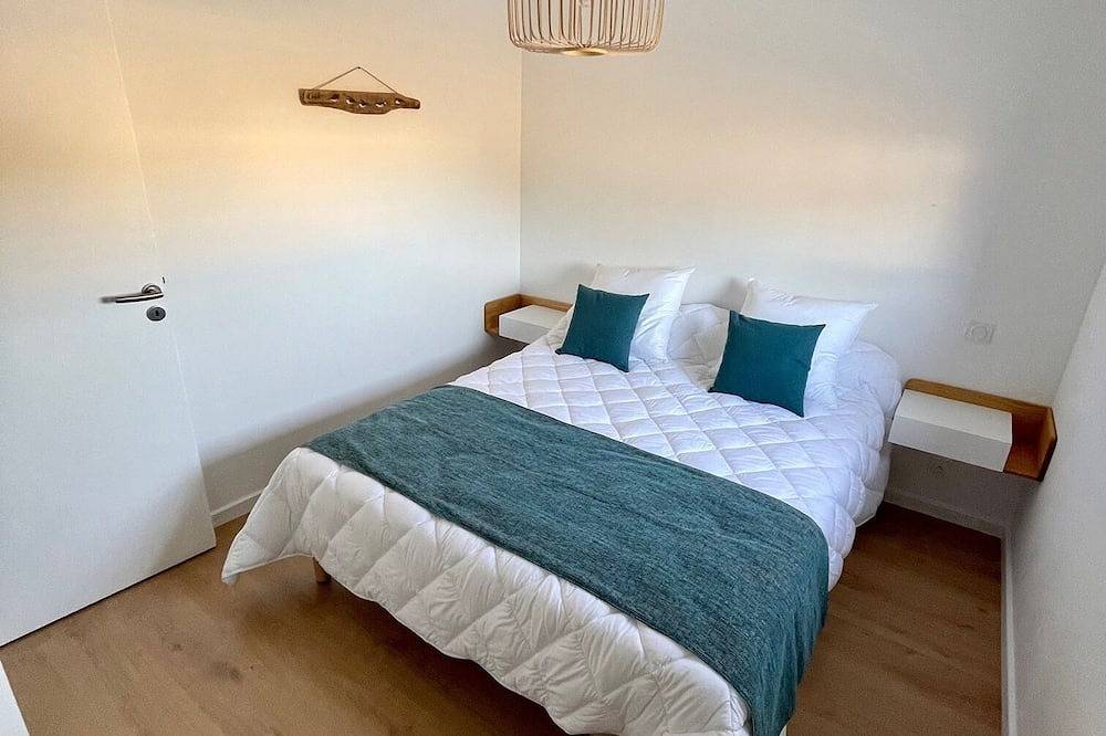 La Cabane du Billou, Maison en Bois à 200 m D'une Plage de Sable fin in Le Dossen, Santec