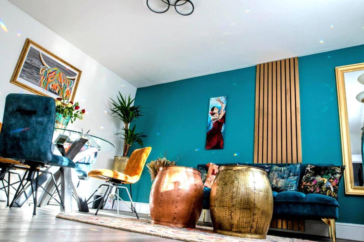 Entire apartment, One-Bedroom Apartment in Bedford