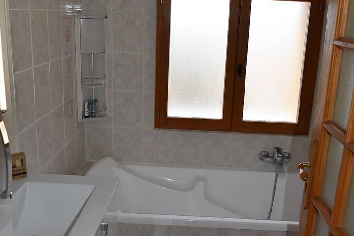 Location de vacances pour 6 personnes, avec terrasse et jardin à Cortambert - 4