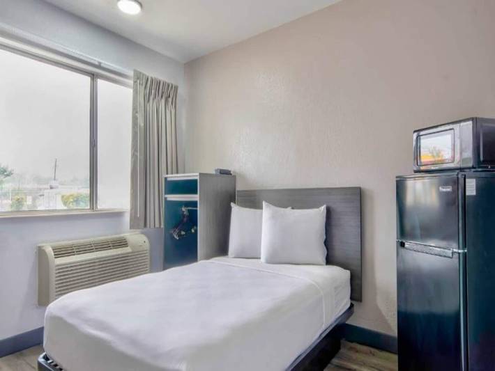 Apartamento entero, Acogedora cama tamaño queen | Mini refrigerador in Austin, Condado de Travis