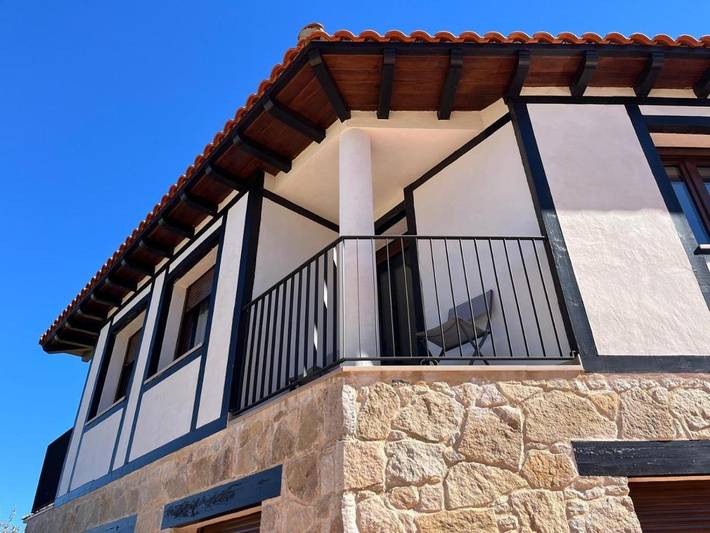 Aparthotel para 2 personas, con jardín además de vistas y balcón - 1