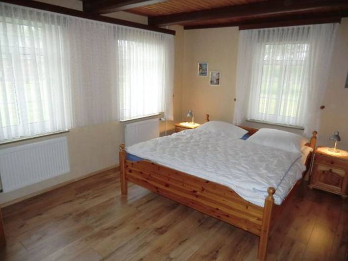 Ferienwohnung für 2 Personen, mit Terrasse und Garten, kinderfreundlich in Holtgast - 3