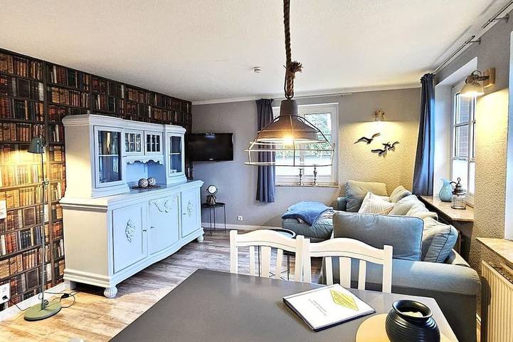 Ganze Wohnung, Nis Puk _Fw Gröde (Eg) - Ferienwohnung Gröde im Eg in Utersum – Terrasse & 500 m in Nordfriesische Inseln (Schleswig-Holstein) (Schleswig-Holstein), Utersum
