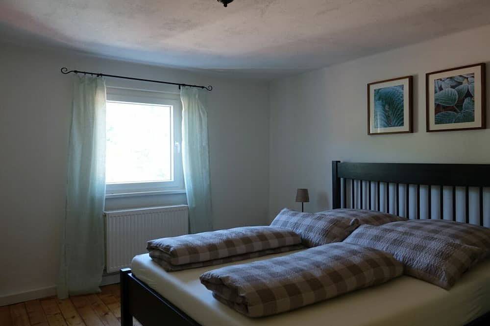 Ganze Wohnung, Ferienwohnung Uhu im Haus am Lindenbaum in Dernbach, Südliche Weinstraße
